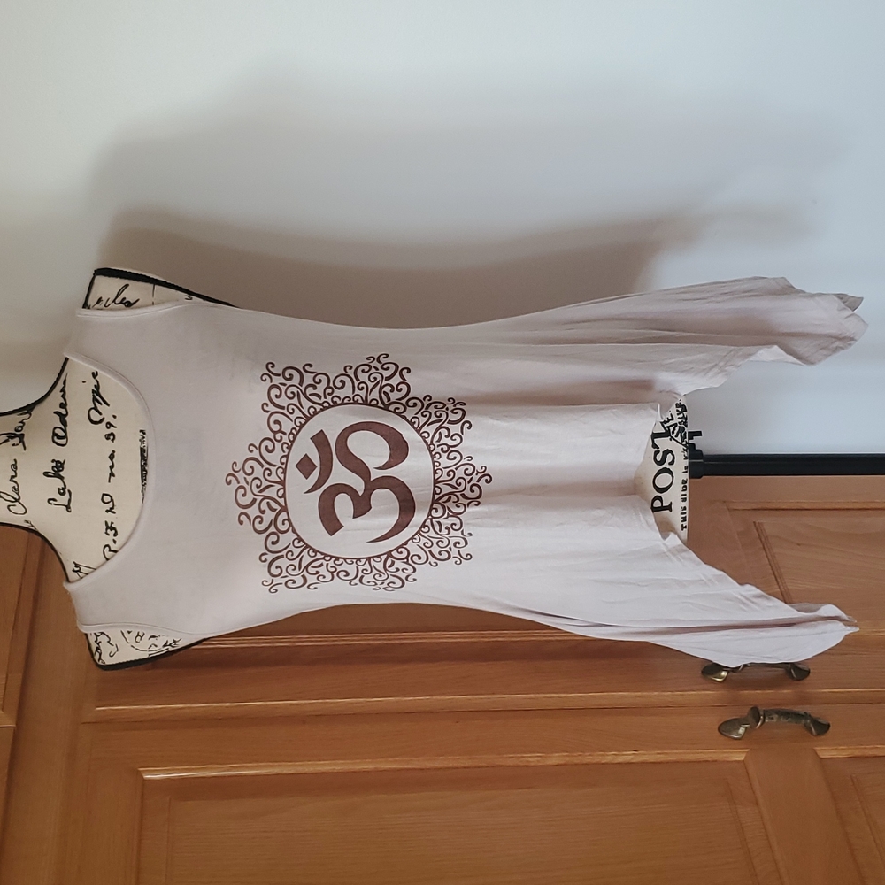 Kathmandu Imports Ohm High-Low Tank Top